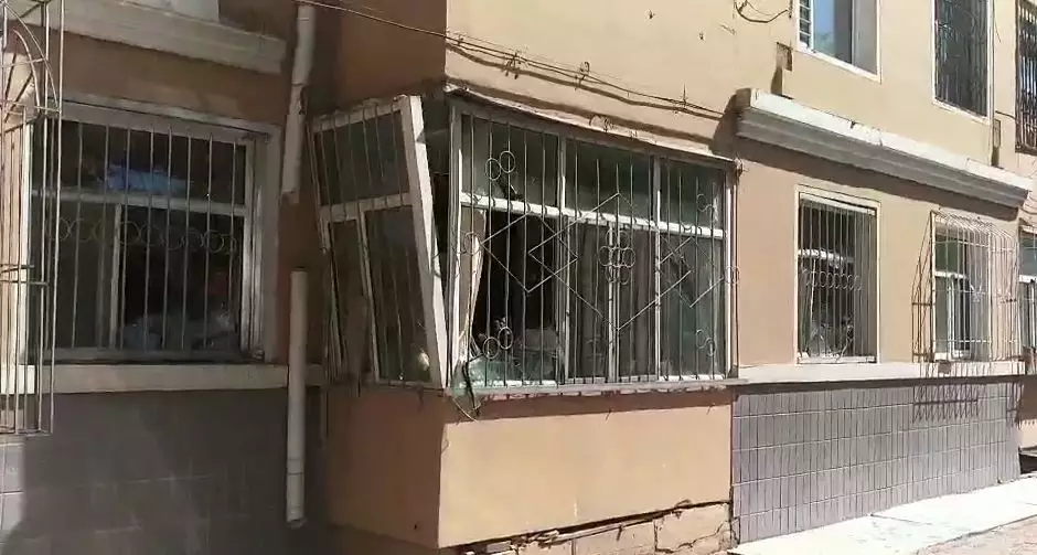 今晨，大慶經(jīng)五街2-41號樓二單元一樓發(fā)生燃氣爆炸！