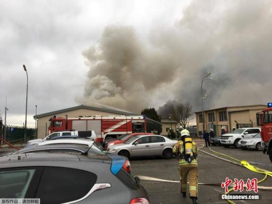  當(dāng)?shù)貢r(shí)間12月12日，奧地利鮑姆加騰一座大型天然氣站發(fā)生爆炸，數(shù)人受傷。